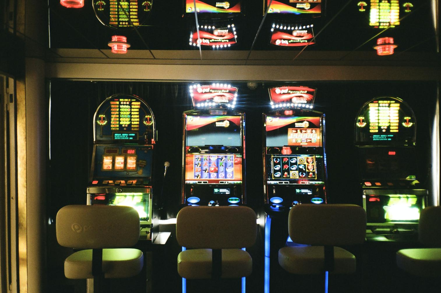 What are the top 10 biggest myths about casinos and gambling?