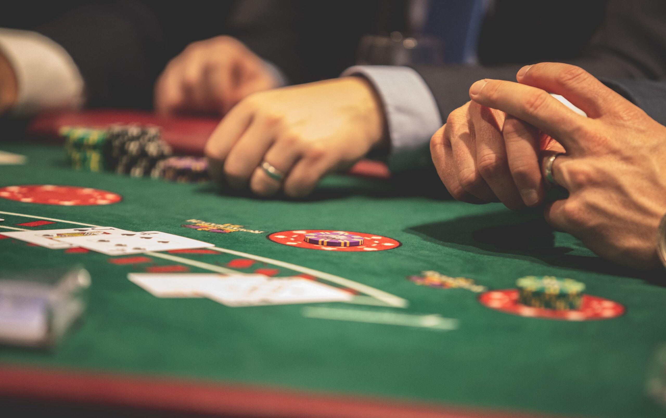 Who are the top 10 biggest casino magnates in the world?